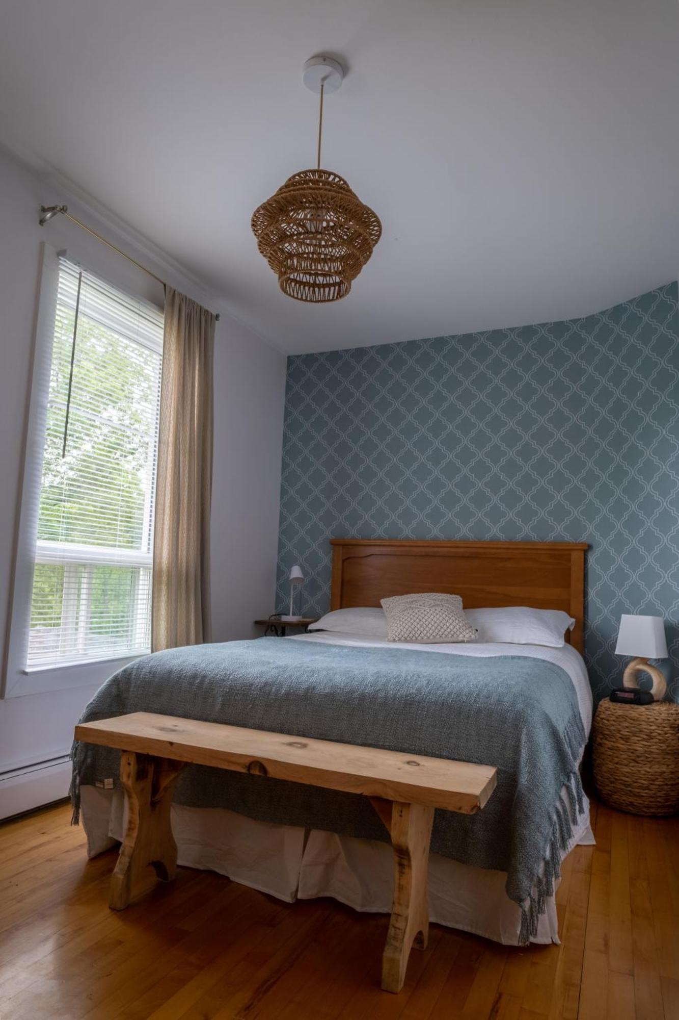 Au coq du bonheur Bed and Breakfast Magog Eksteriør billede